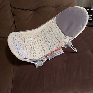 The first years sure comfort folding baby bather